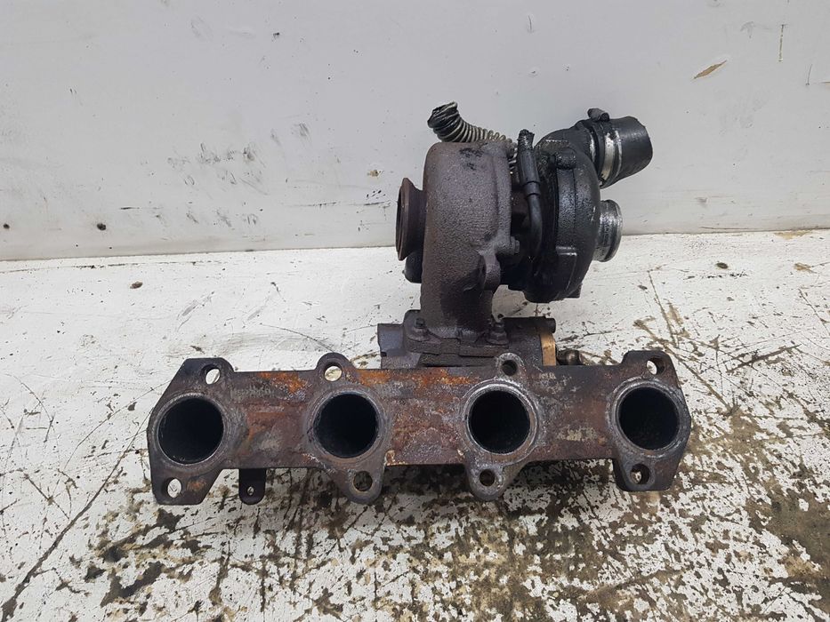 Fiat Alfa Romeo 1.9 JTD Turbina Turbo Turbosprężarka Kolektor