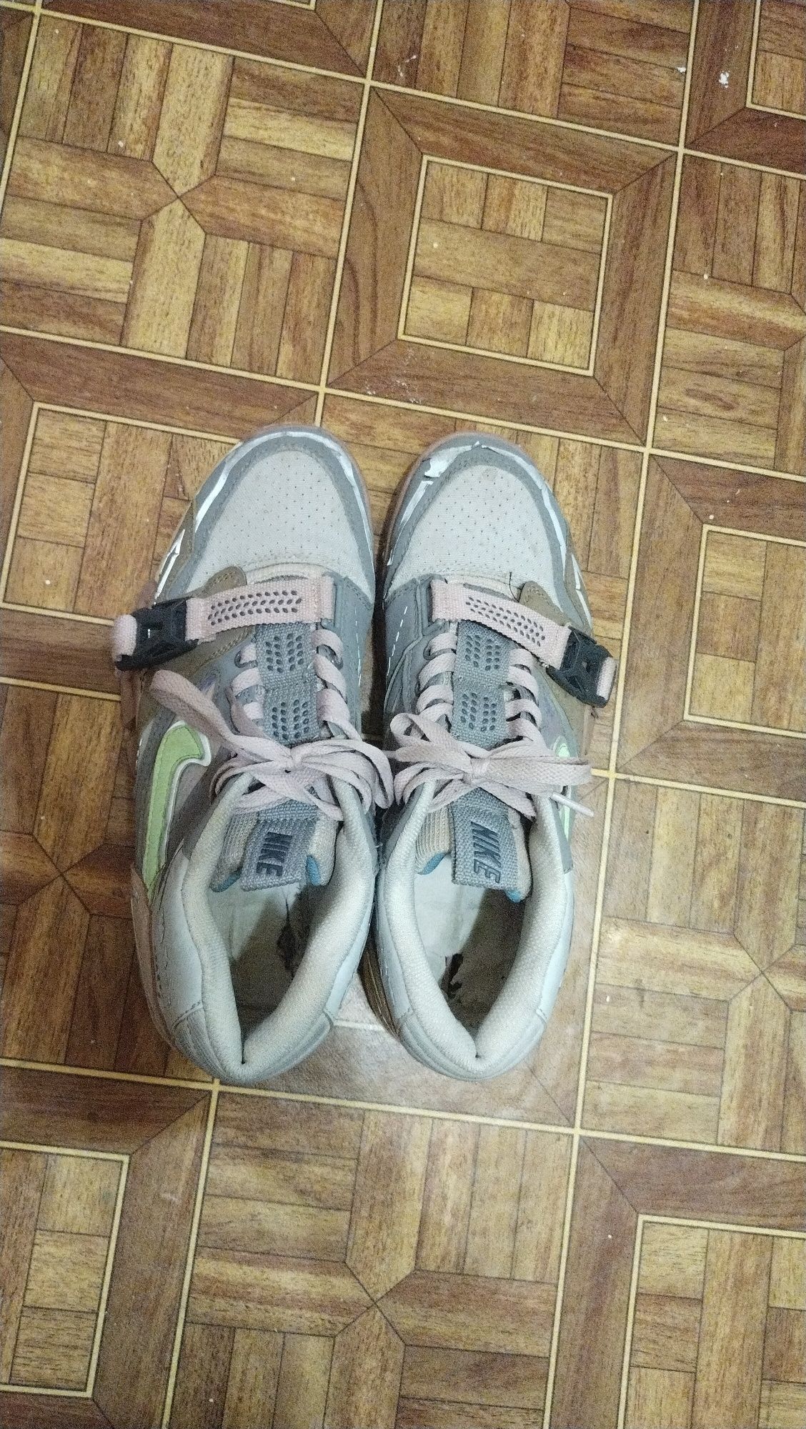 Кросівки Nike Air Trainer 1