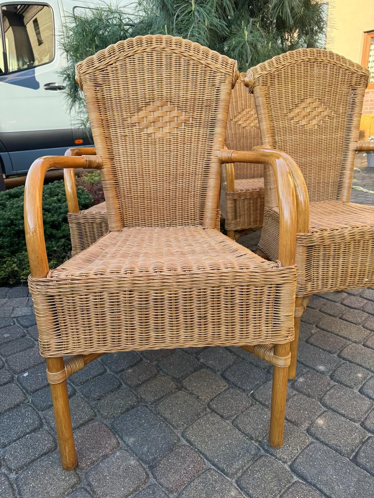 Krzesła /fotele /rattan /bambus/4 sztuki