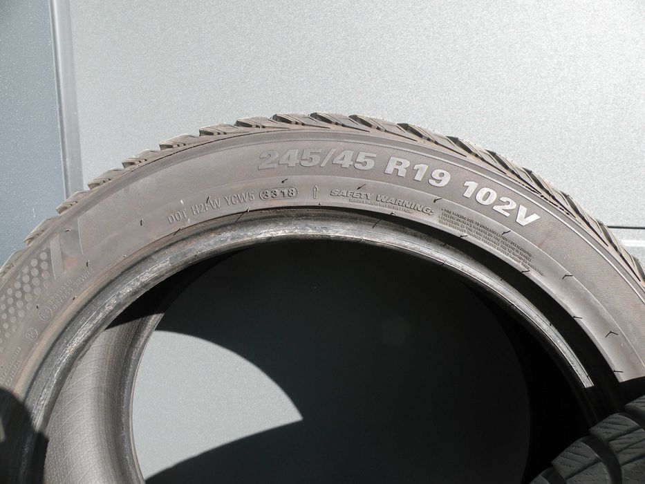 Opony   zimowe  KUMHO WINTER CRAFT  WP71 245/4/R19 102V