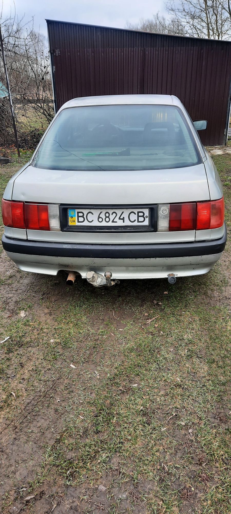 Продам терміново Audi 80 1.8 1987