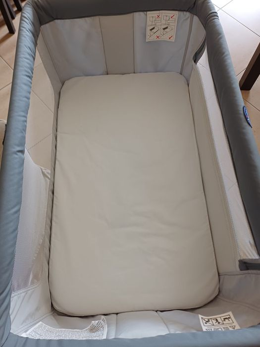 Berço next to me chico