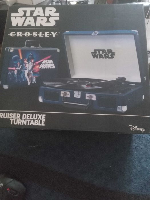 Продам новый американский  проигрыватель Crosley