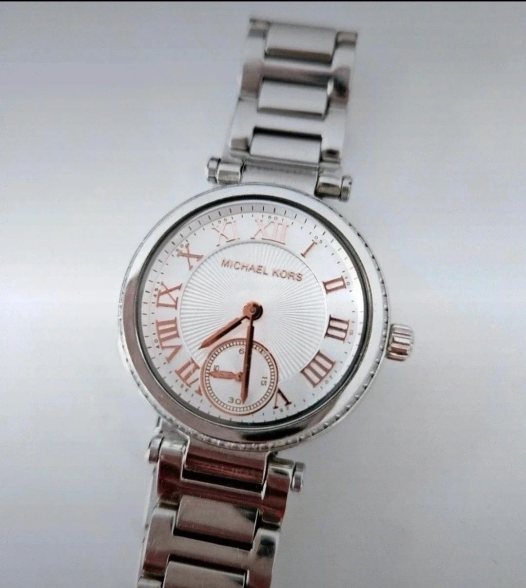 Srebrny zegarek Michael Kors