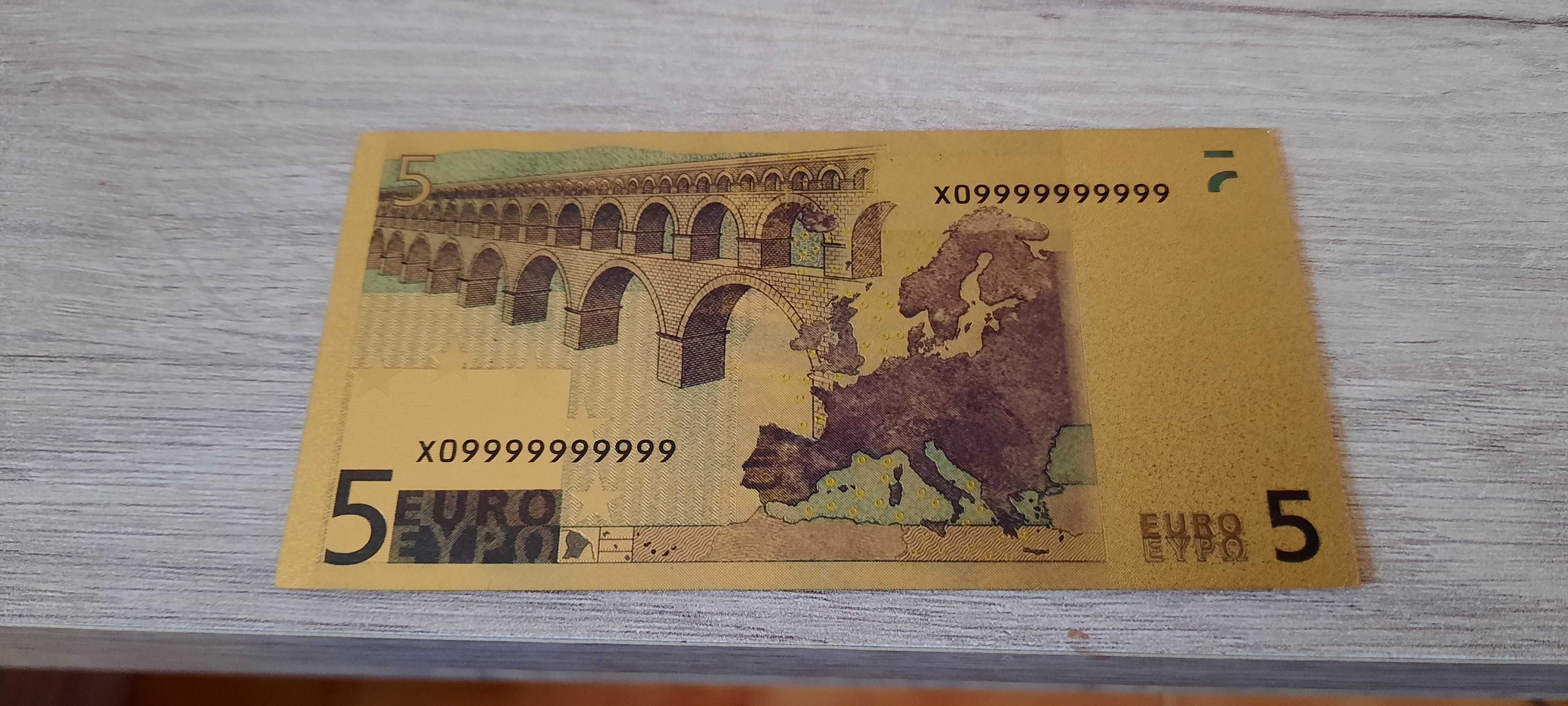 Nota 5 € dourada