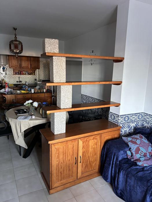 Estante / Divisoria com gavetas
