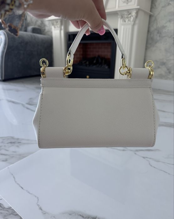 Белая сумка сумочка люкс бренд тренд 2025