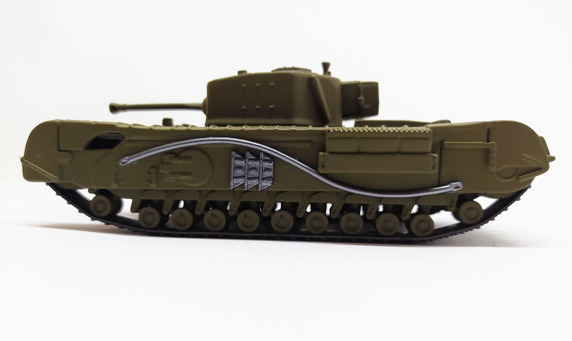 Коллекционная модель танка Churchill MK VII, 1:72. Matchbox, 1999