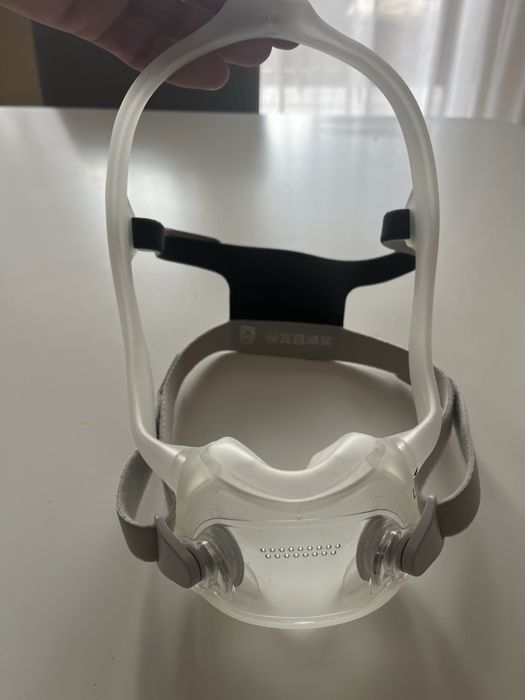 Philips DreamWear L maska podnosowa do leczenia bezdechu sennego