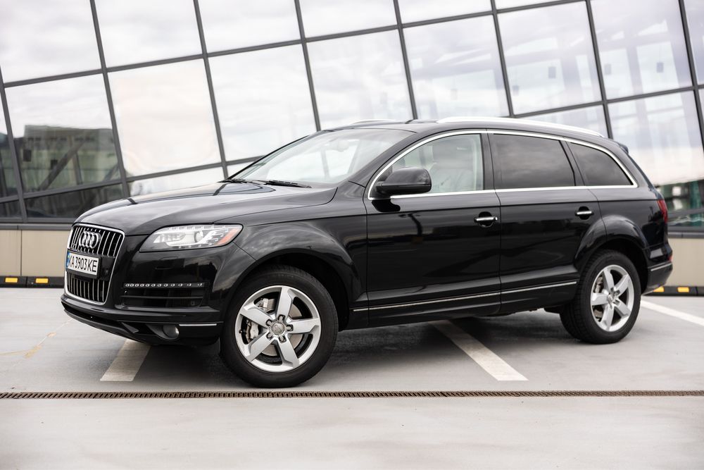 Продам Audi Q7 2013