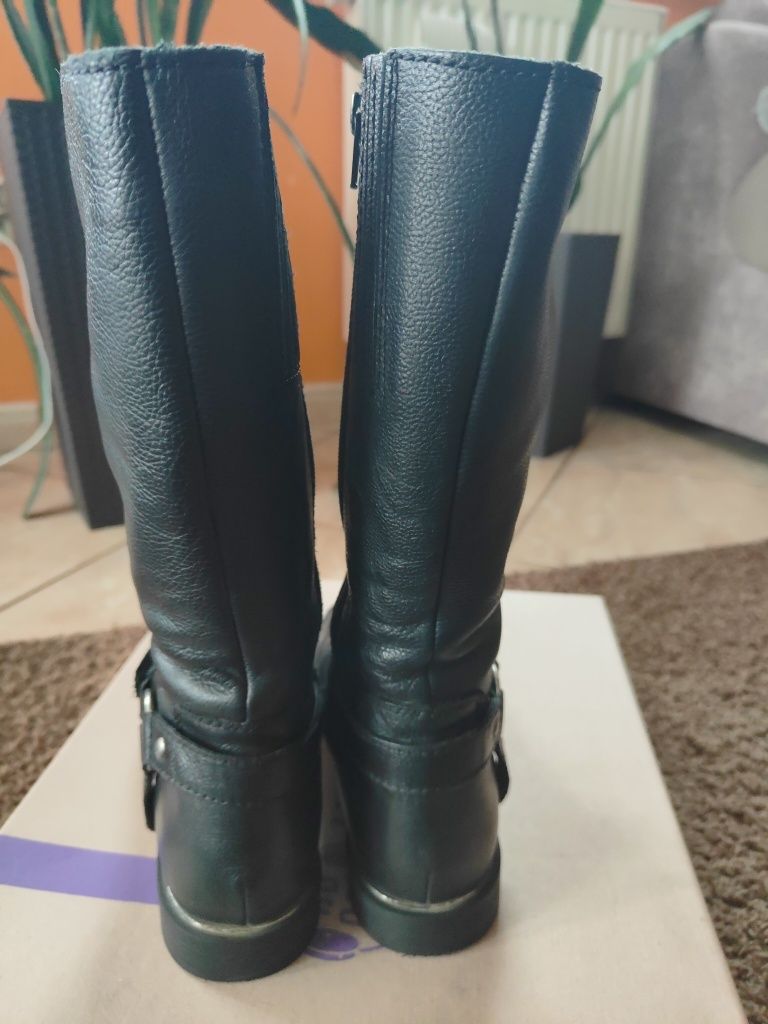 Sprzedam skórzane kozaki Lasocki r.36