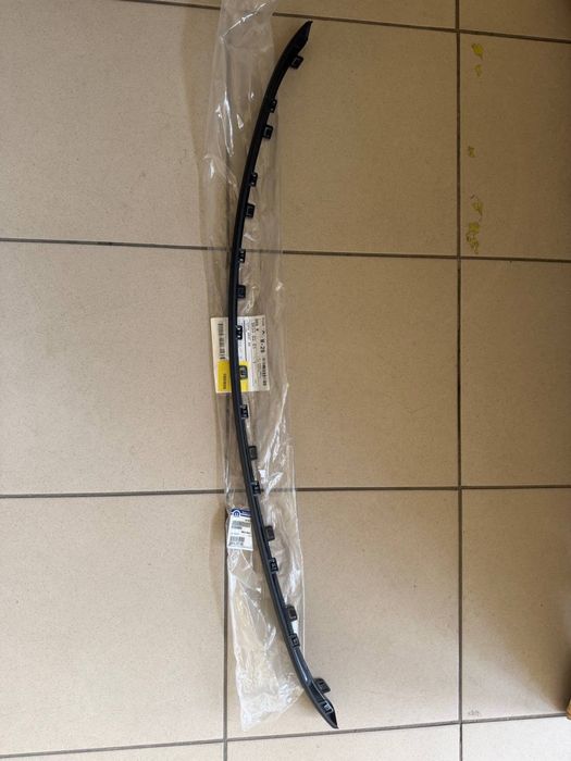 Молдінг низ бампера  Jeep Compass 2022-