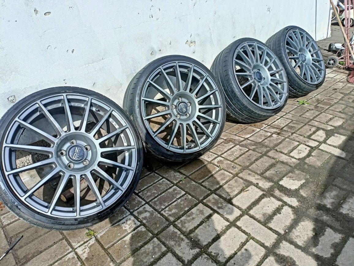 Oz superturismo  20 8.5 et 45 golf 7 r S3 audi yokohama advan sport 23