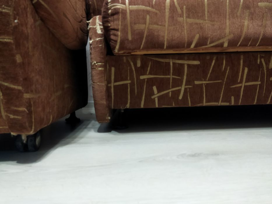 Діван розкладний з кріслами