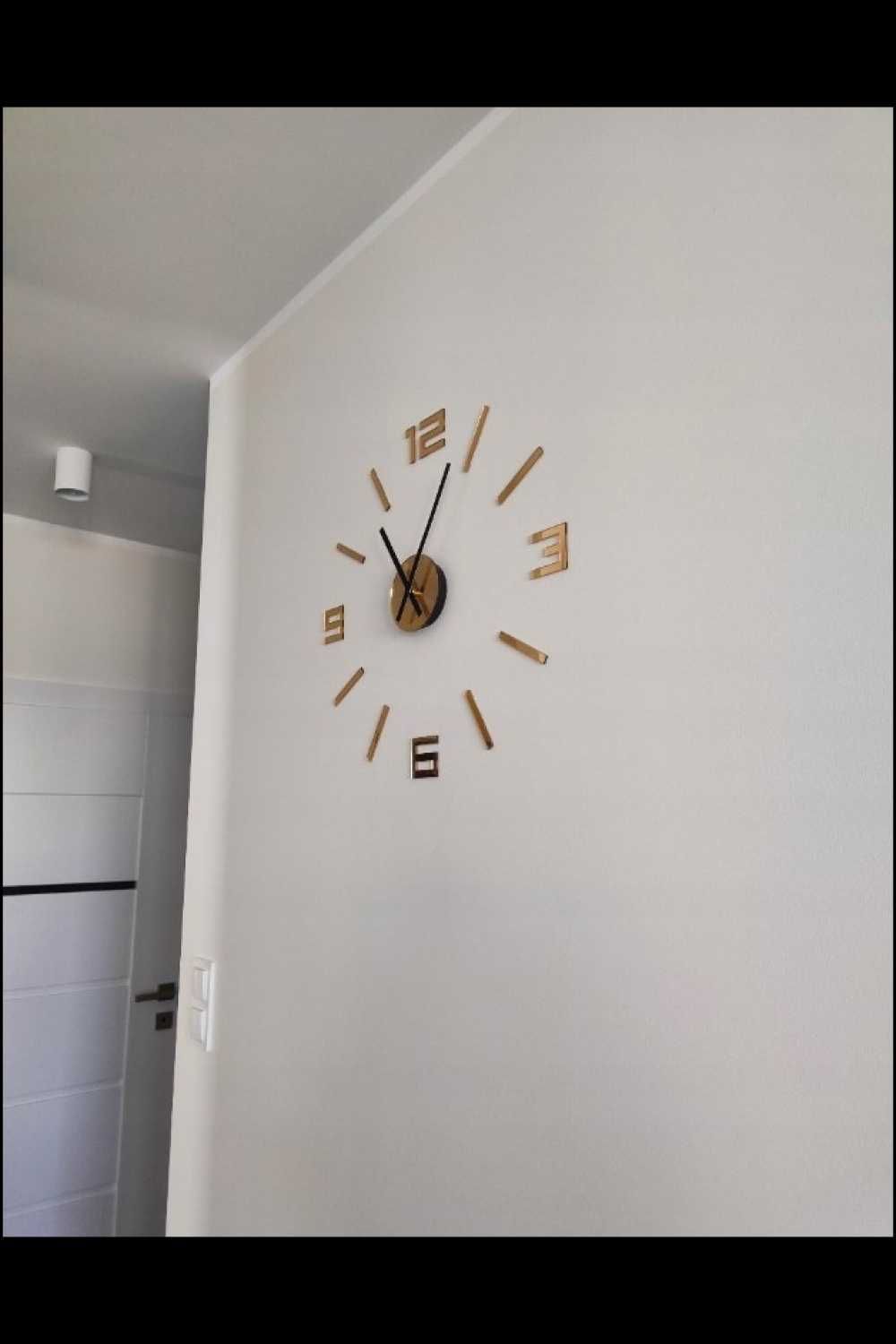 ZEGAR ścienny KWARCOWY arabic złoty kolor 50 cm
