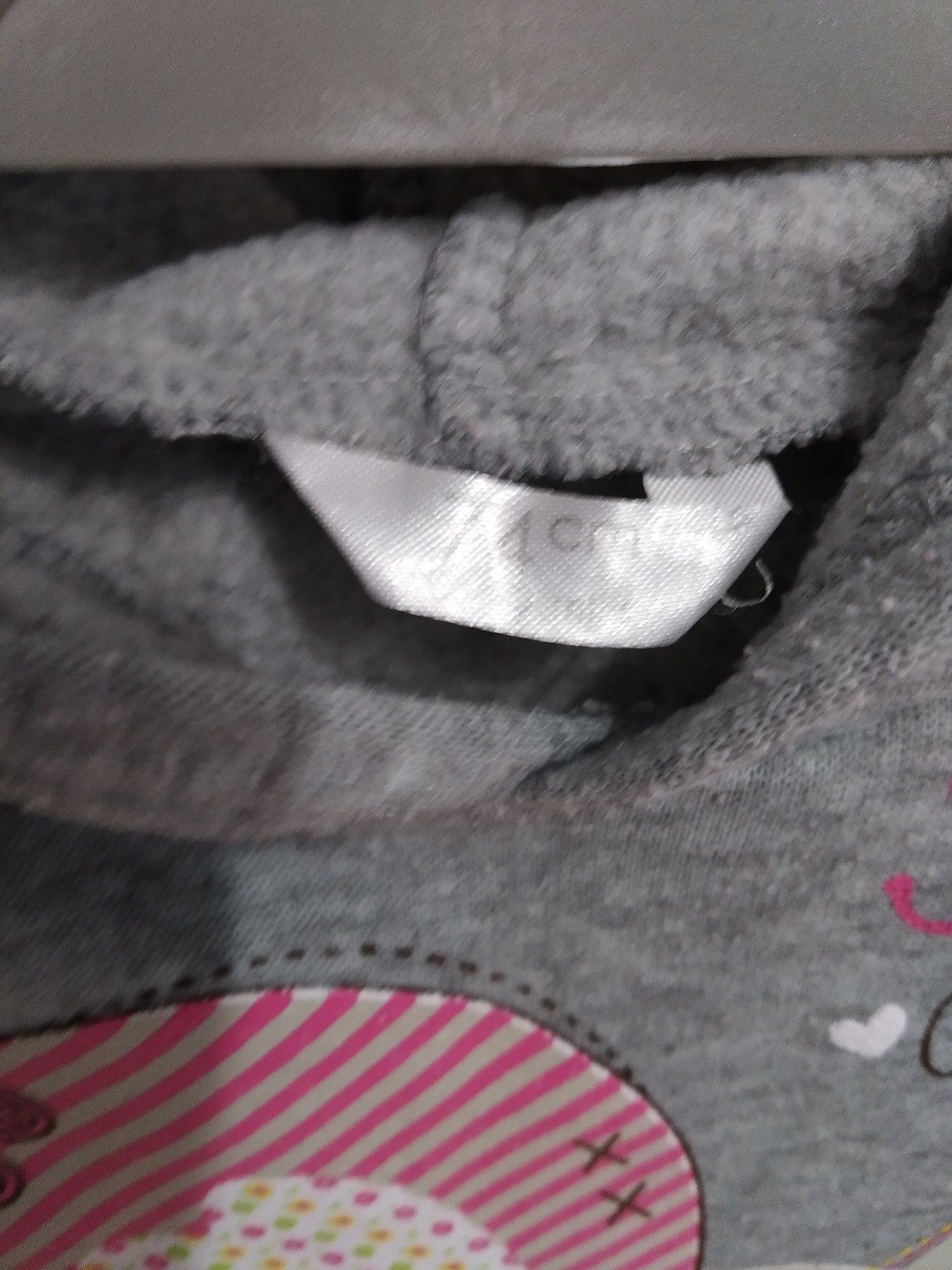 Bluza siwa z kapturem z myszką dla dziewczynki Pepco rozmiar 74 cm