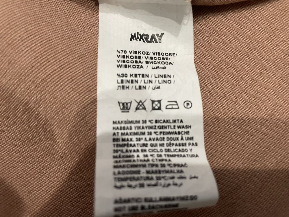 Продам костюм жіночий новий