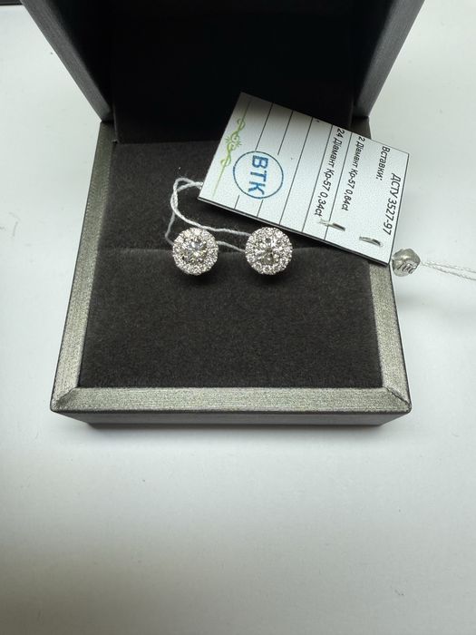 Серьги пусеты, золото 750 проба, природные бриллианты 0.98 карат