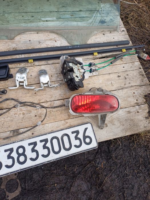 Hyundai l30 I-30 07-12r SW комплектуєчі передньої лівої дверки