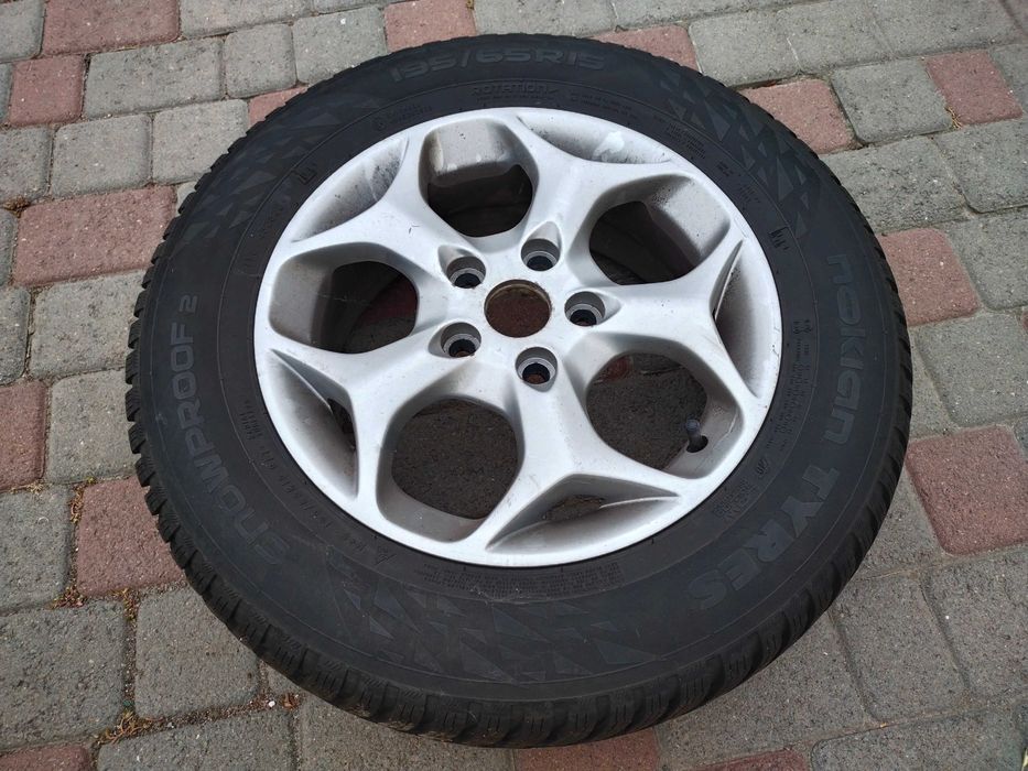 Зимові шини на дисках 195/65/R15 4шт на Ford C-max 2007-2009