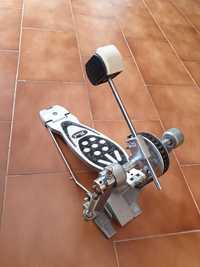 Pedal de bateria