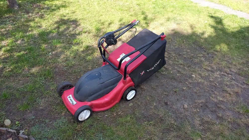 Kosiarka do trawy elektryczna 230V