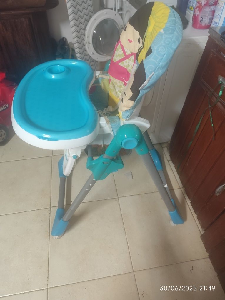 Cadeira de refeição