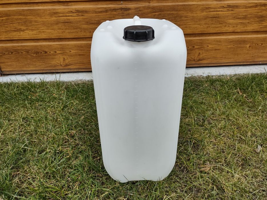 Kanistry bańki 25L CZYSTE po wodzie dystyelowanej