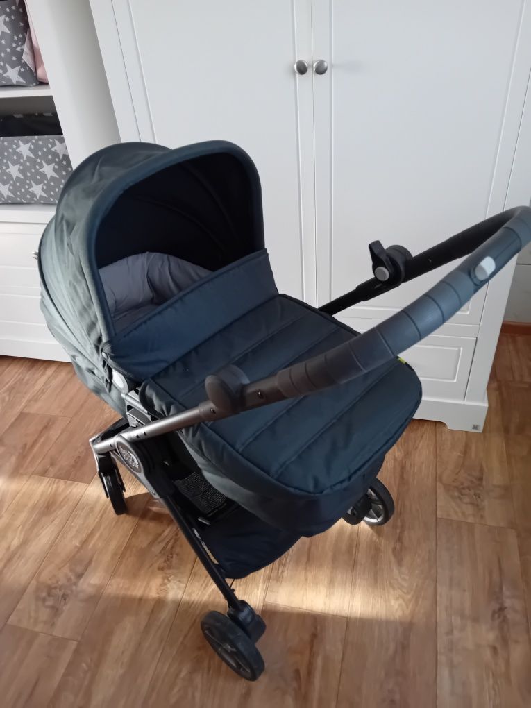 Lekki wózek 2w1 w podróż 2 kierunki jazdy Baby Jogger City Tour Lux