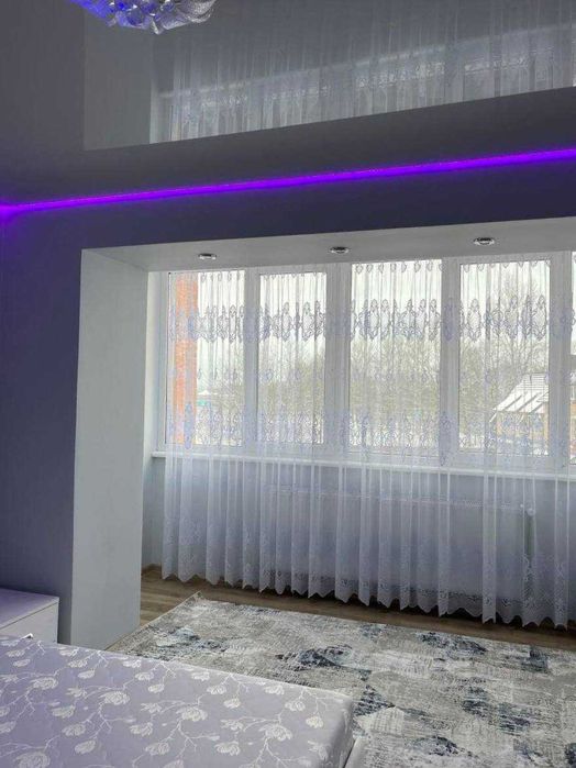 3-кімнатна з ЄВРЕМОНТОМ та ТЕХНІКОЮ!