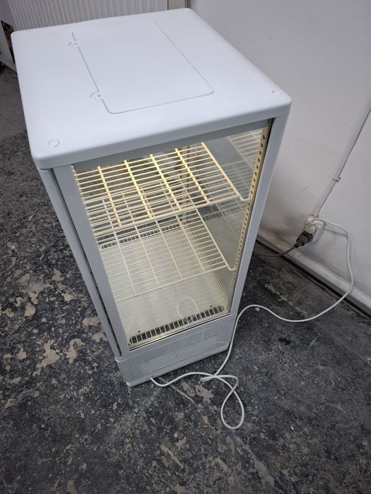 Настільна кондитерська вітрина