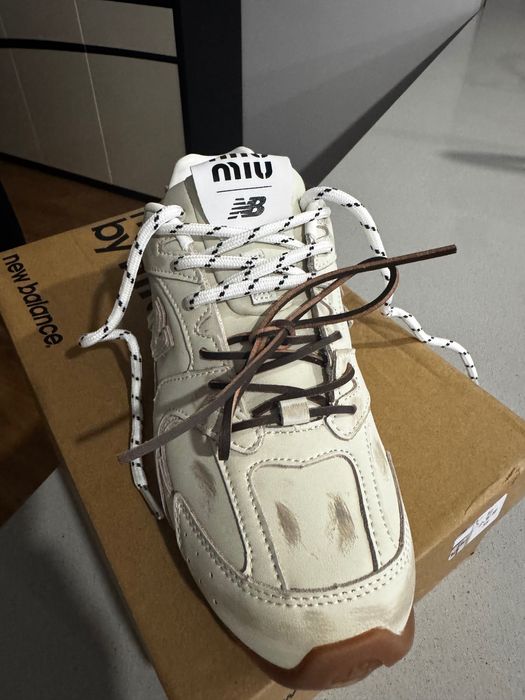 Sapatilha New Balance By Miu Miu