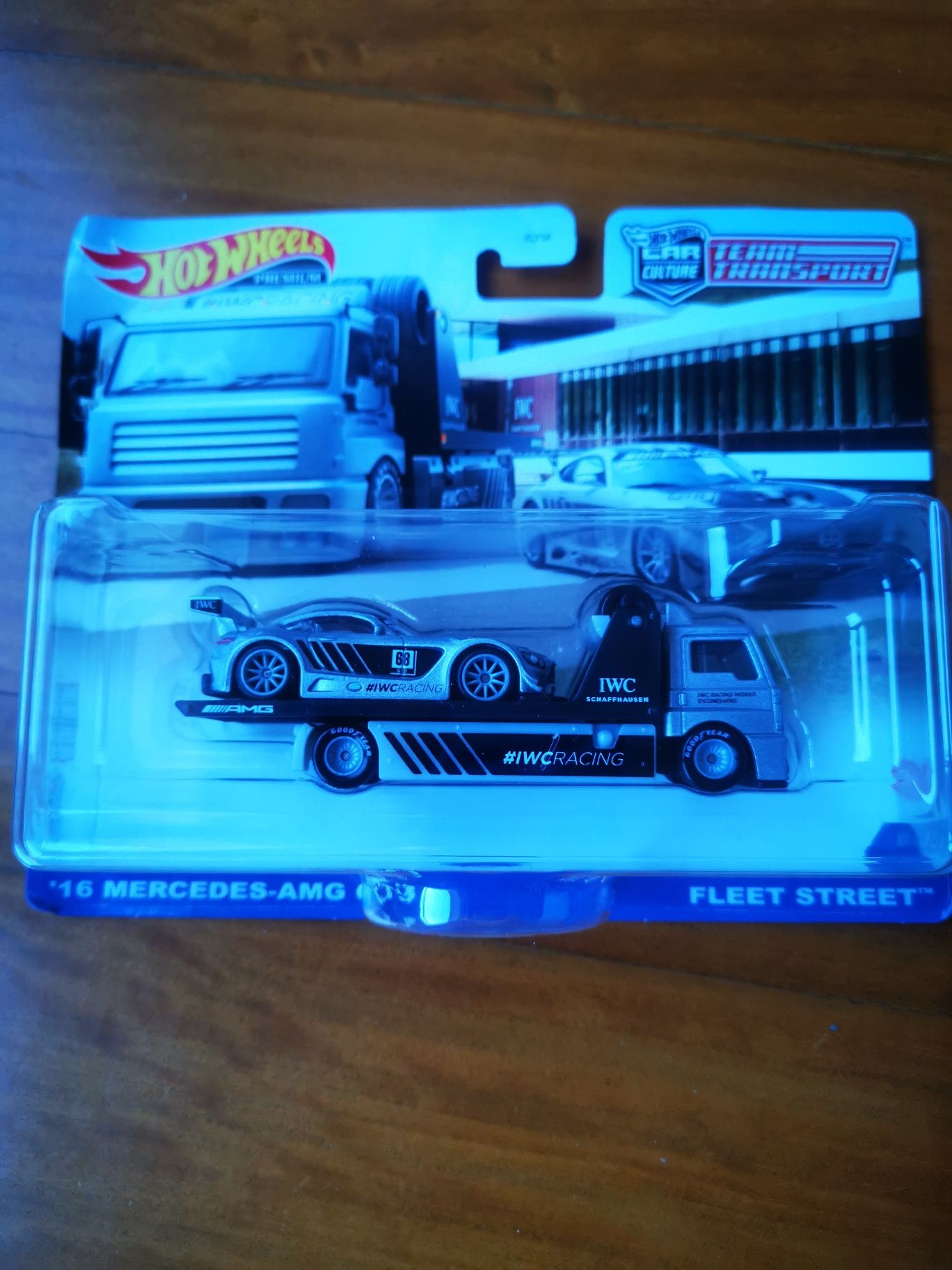 Lote novo hot wheels novo com portes incluídos