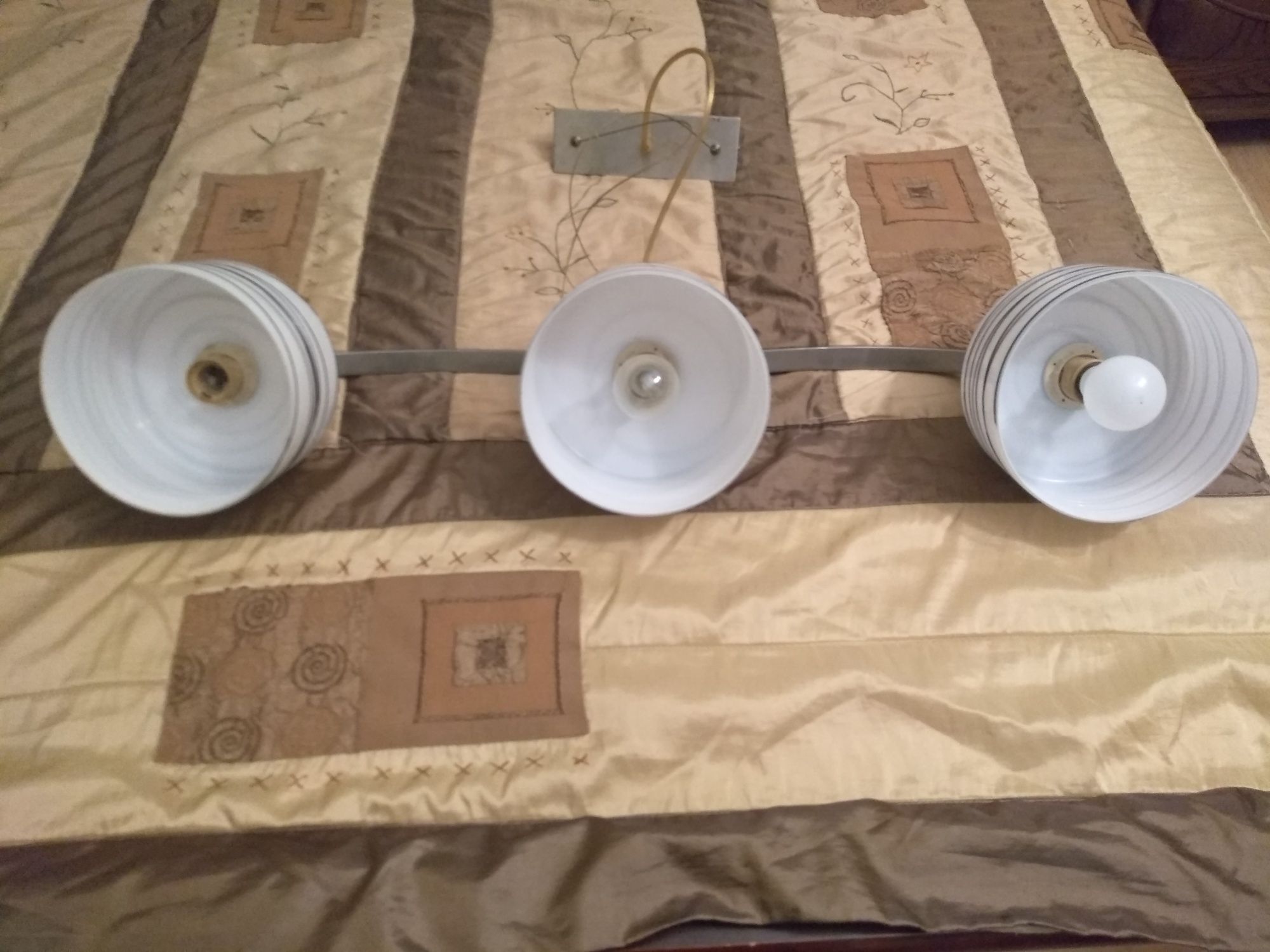 Lampa sufitowa 3 oprawy oświetleniowe