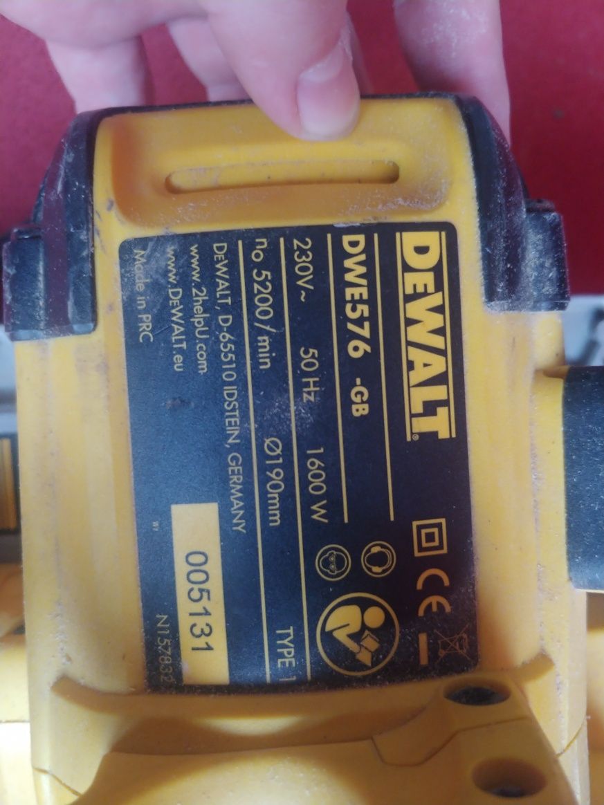 Pila tarczowa dewalt dwe 576
