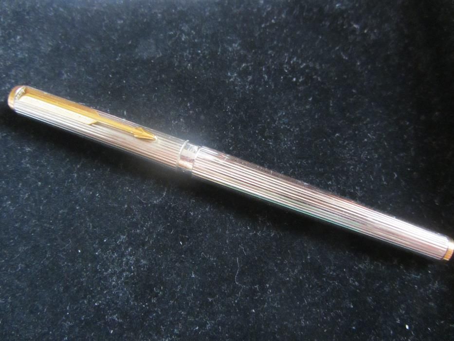 Caneta de Tinta Permanente da Parker