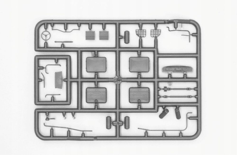 Ciężarówka ZiL-131 Command Vehicle model 1:72 ICM 72812