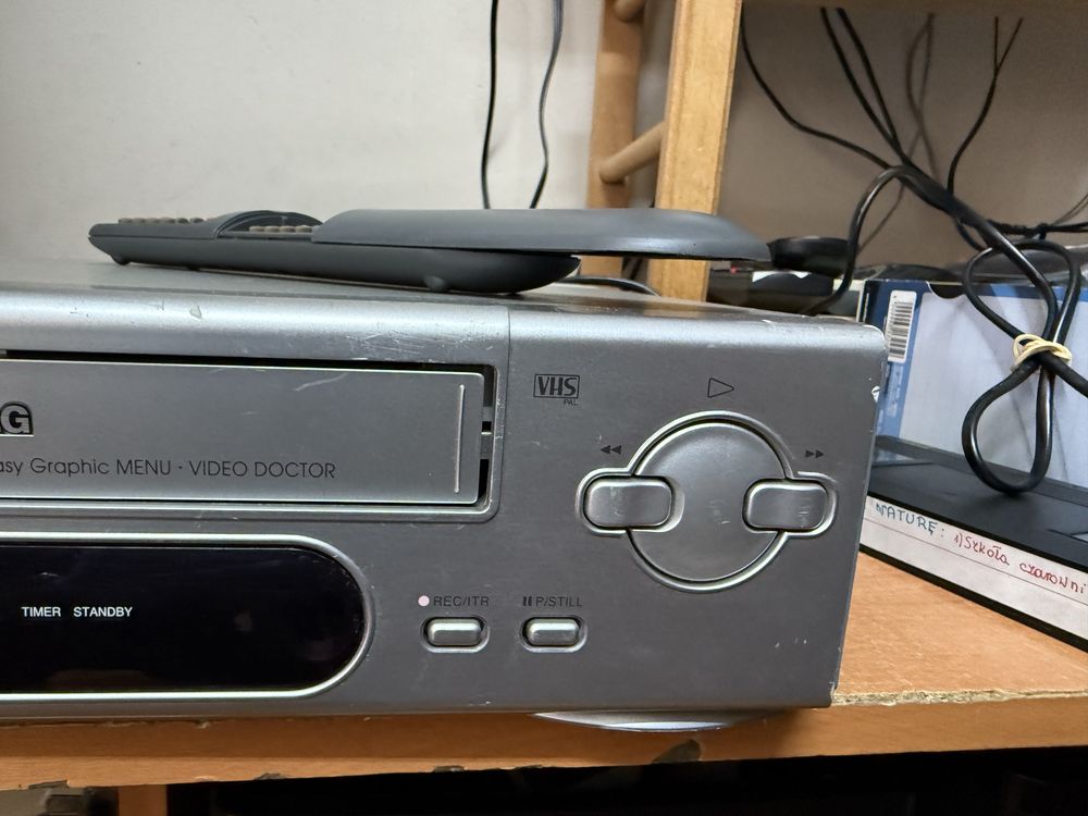 Magnetowid VHS LG LV270D pilot