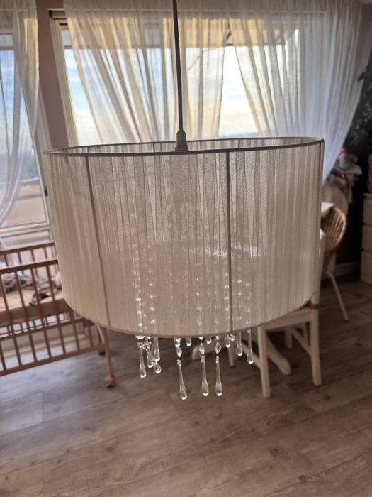 Klosz, zyrandol, abazur