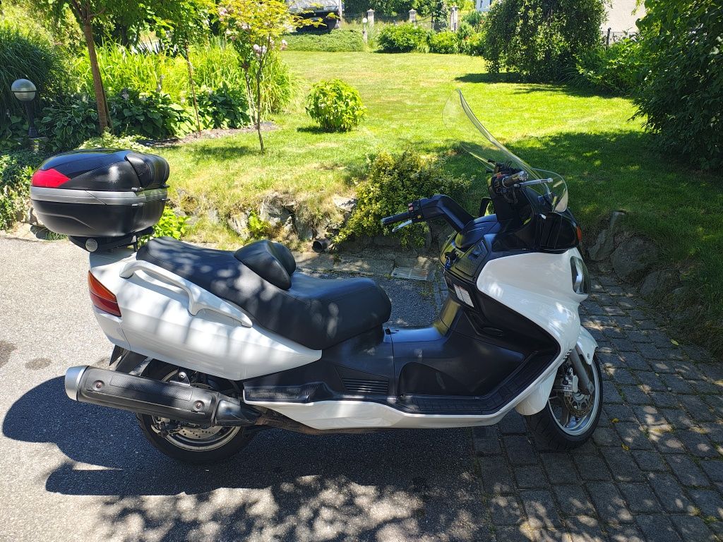 Suzuki Burgman 650