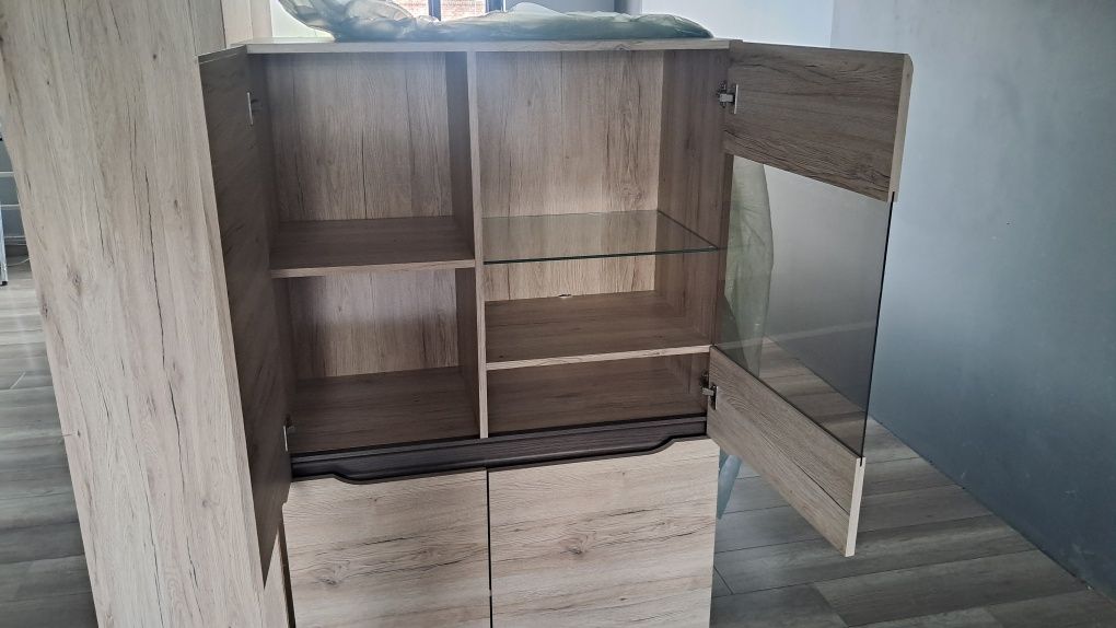 Witryna BRW pojemna meblościanka salon