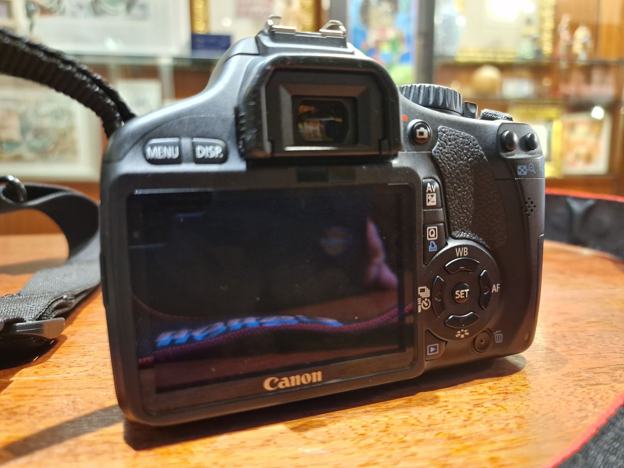 Canon 550D como nova