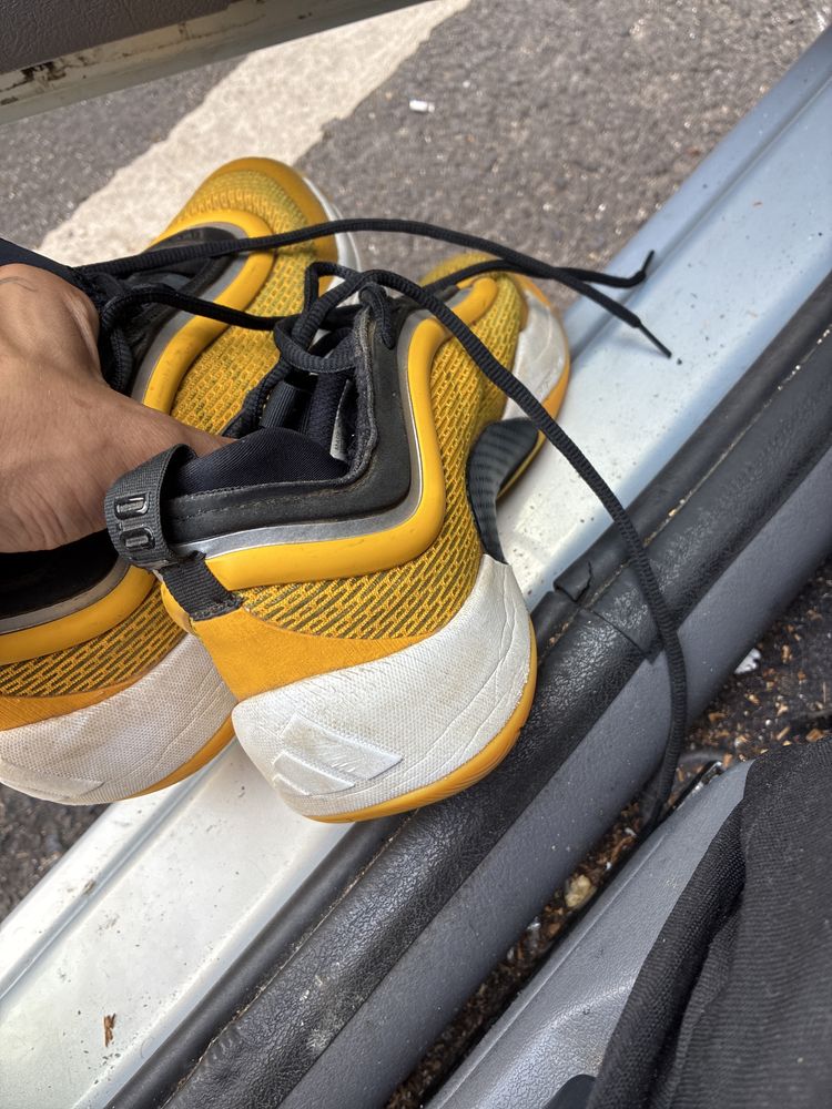 Tenis de desporto adidas