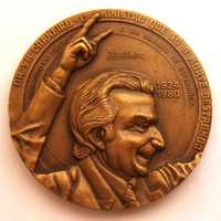 Medalha em Bronze de Primeiro Ministro Francisco Sá Carneiro