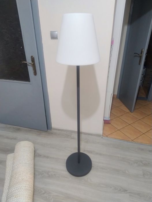 Lampa tarasowa LED