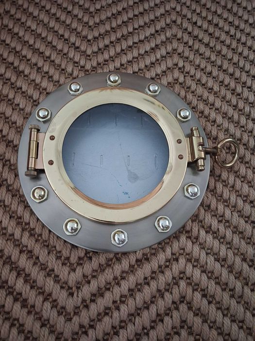 Bulaj okrętowy zabytkowy