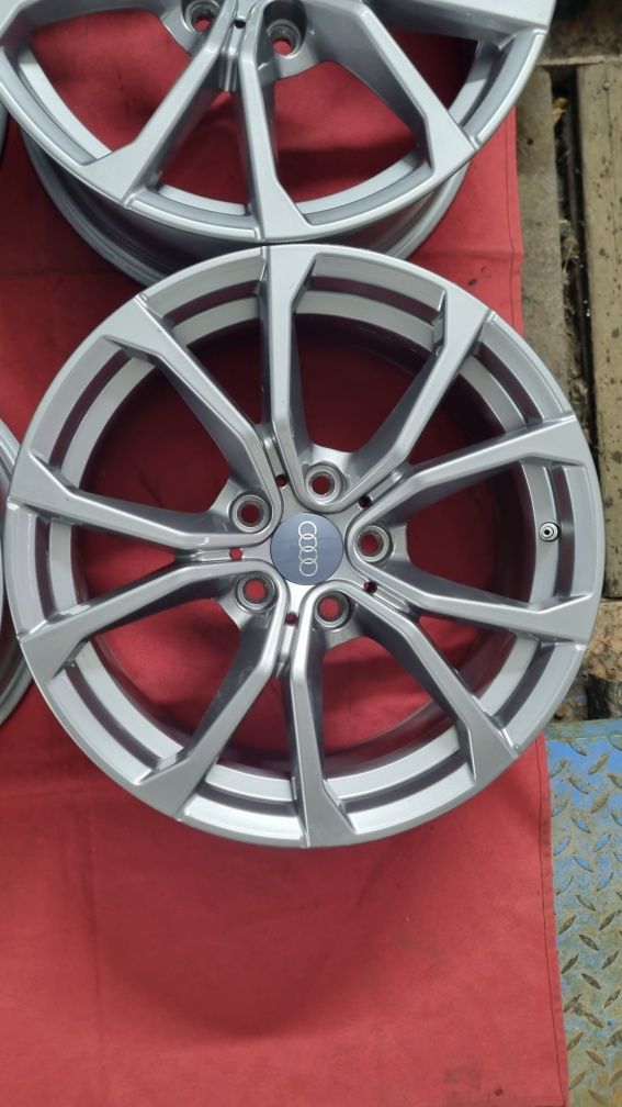 5x112 17" Otwór 66.6mm Audi A4b9 A4b8 Ac67 Q3 Q5 wklęsłe Felgi alumini