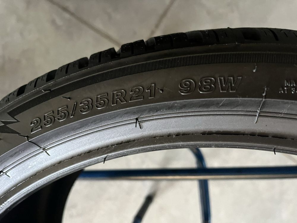 275/35/21+255/35/21 R21 Bridgestone Blizzak LM005 4шт нові зима