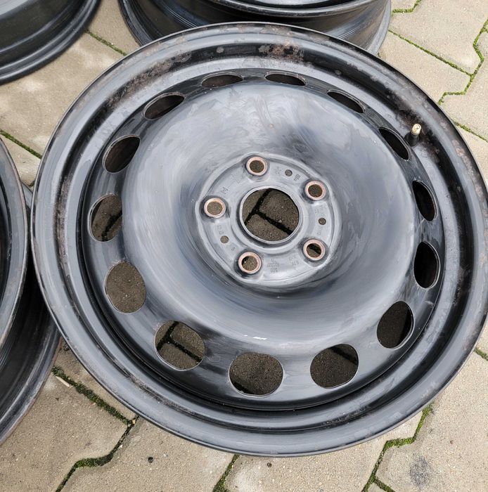 Oryginalne felgi stalowe 16'' 5Q0 Volkswagen Audi Skoda Seat Golf