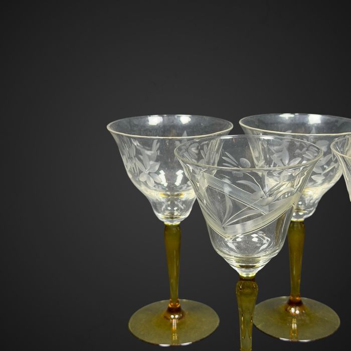 Kieliszki do wina krszytałowe szlif roślinny oliwkowa nózka B5/110938